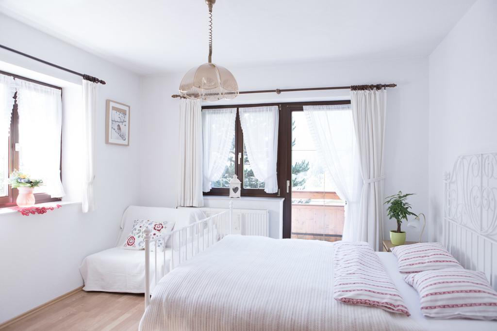 Ferienhaus Sara บาด ไคลน์เคิร์ชไฮม์ ภายนอก รูปภาพ