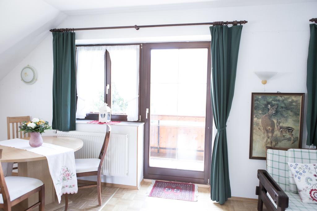 Ferienhaus Sara บาด ไคลน์เคิร์ชไฮม์ ภายนอก รูปภาพ