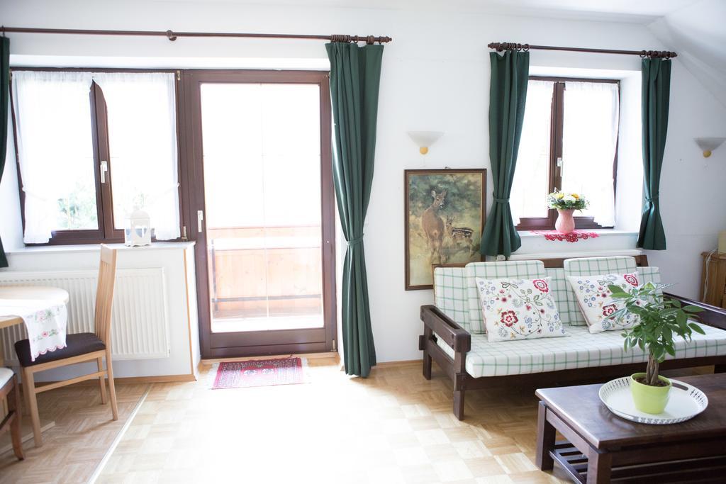 Ferienhaus Sara บาด ไคลน์เคิร์ชไฮม์ ภายนอก รูปภาพ